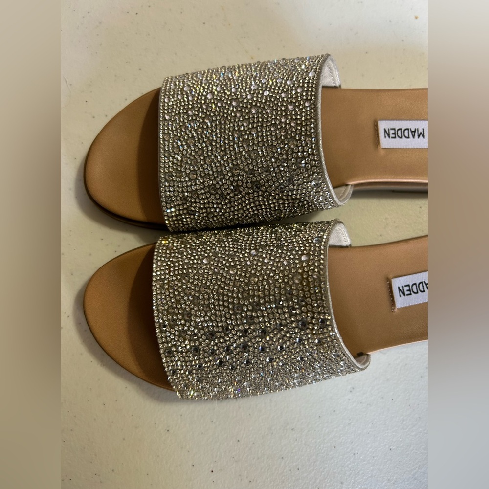 Steve Madden Sienna Rhinestone Sandal Women's 7M Flat Slip on SIlver Tan Sparkly - Picture 3 of 7
